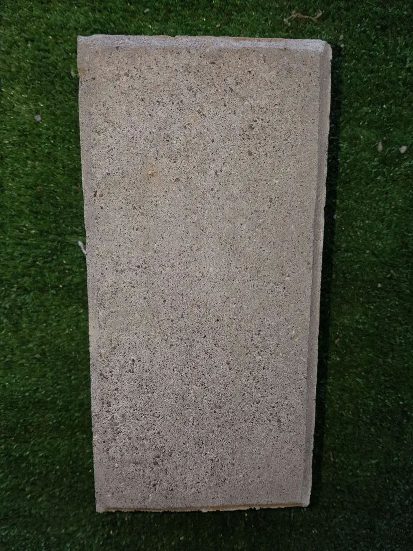 10×20 — Liso gris